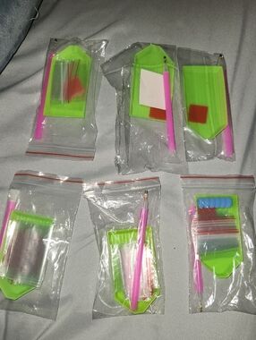 Green & Pink Diamond Painting Accessories Kit - Unbranded